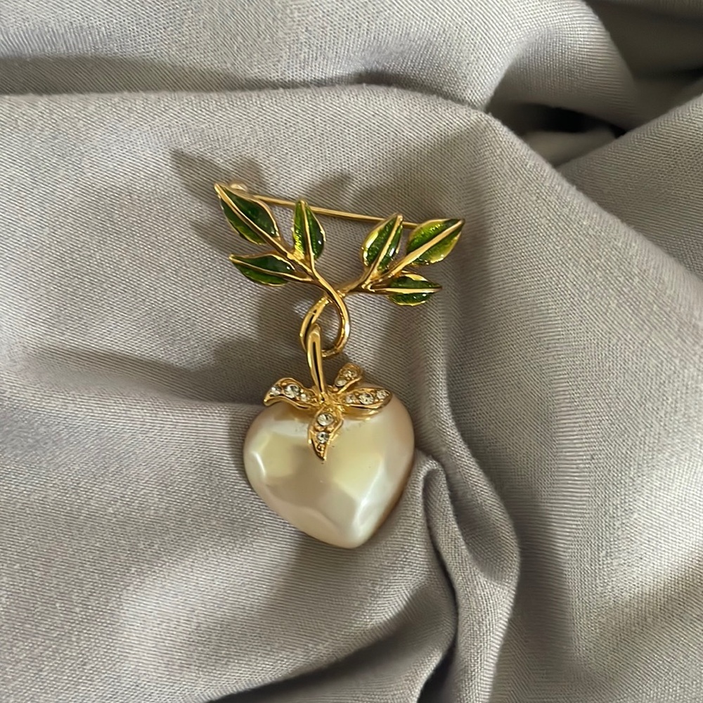 Joan Rivers Brooch